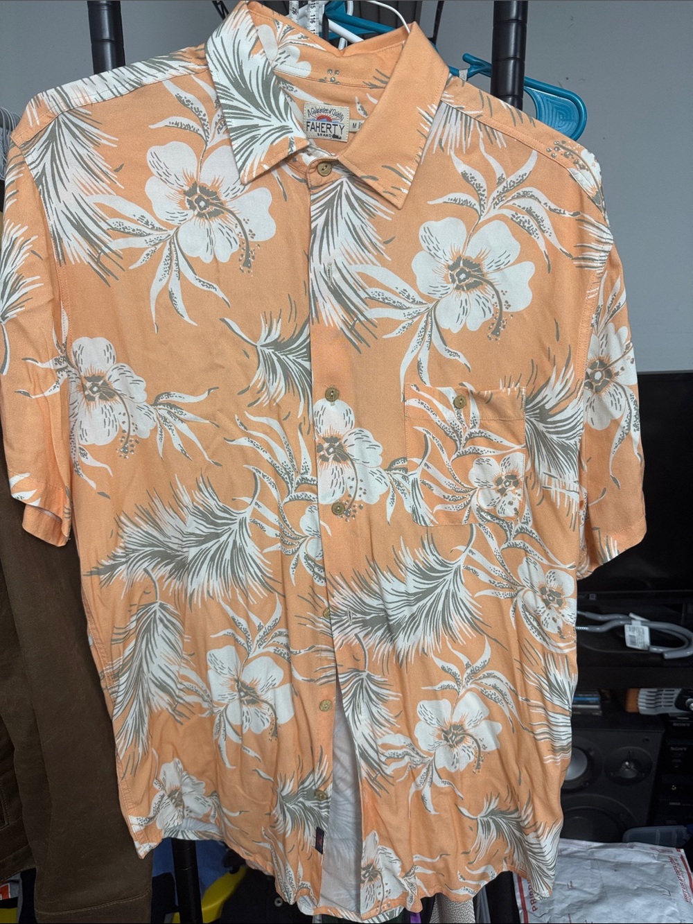 Faherty Peach Floral Short Sleeve Button-Down Shirt